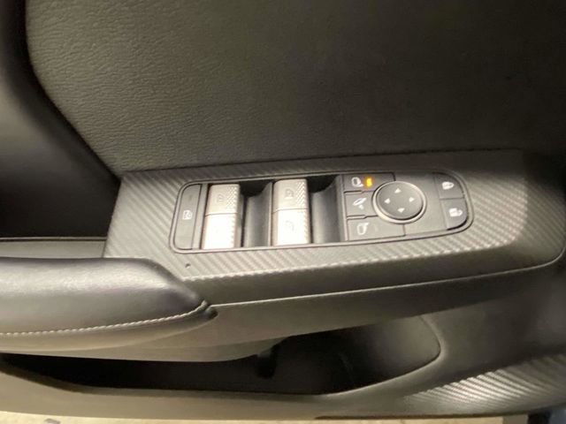 Used 2024 Mitsubishi Outlander SE image 15