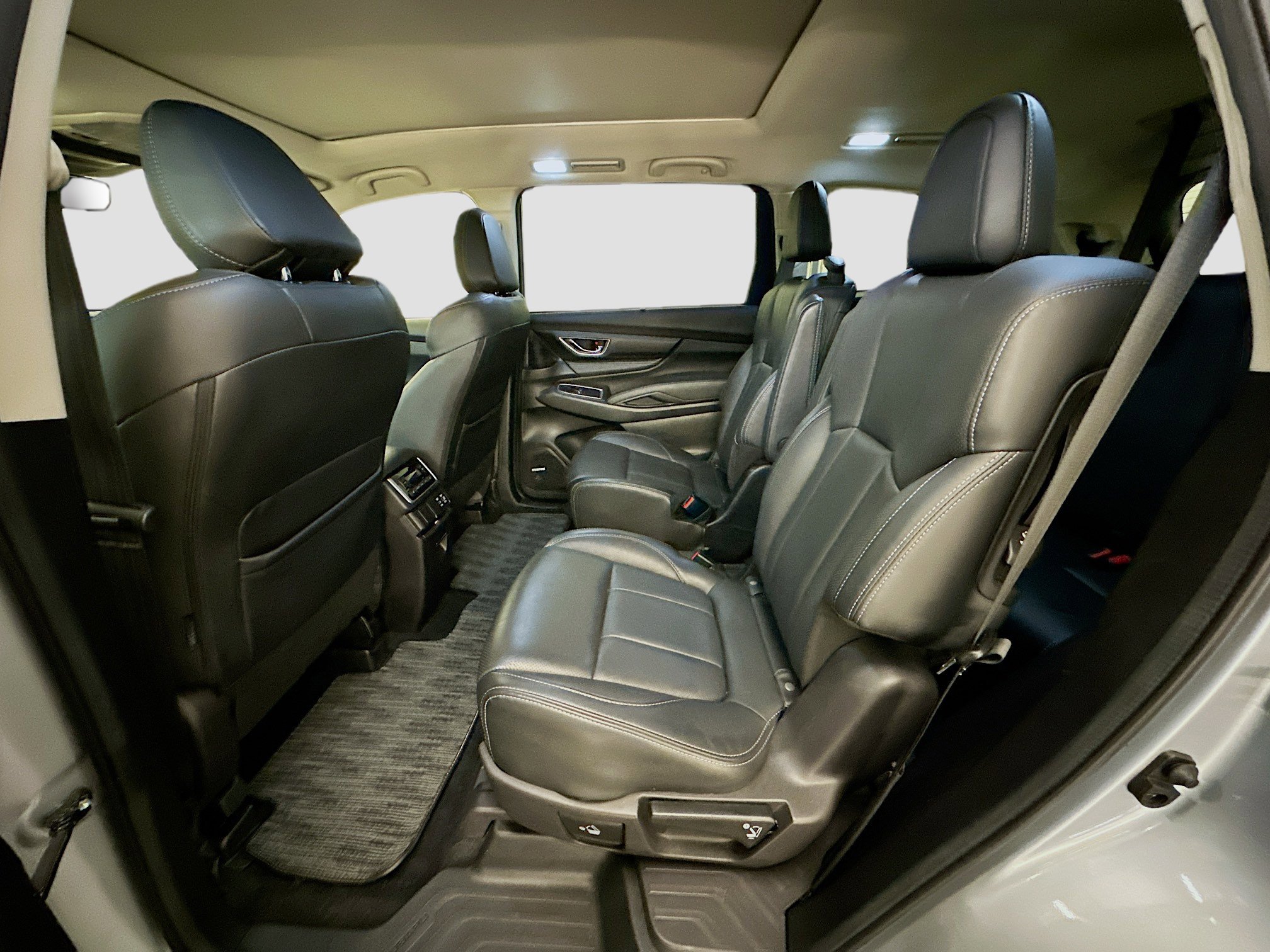 Used 2023 Subaru Ascent Limited w/ Technology Package image 30