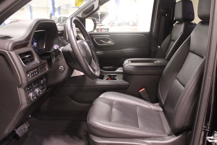 Used 2024 Chevrolet Tahoe Z71 w/ Z71 Off-Road Package AWD/4WD image 20