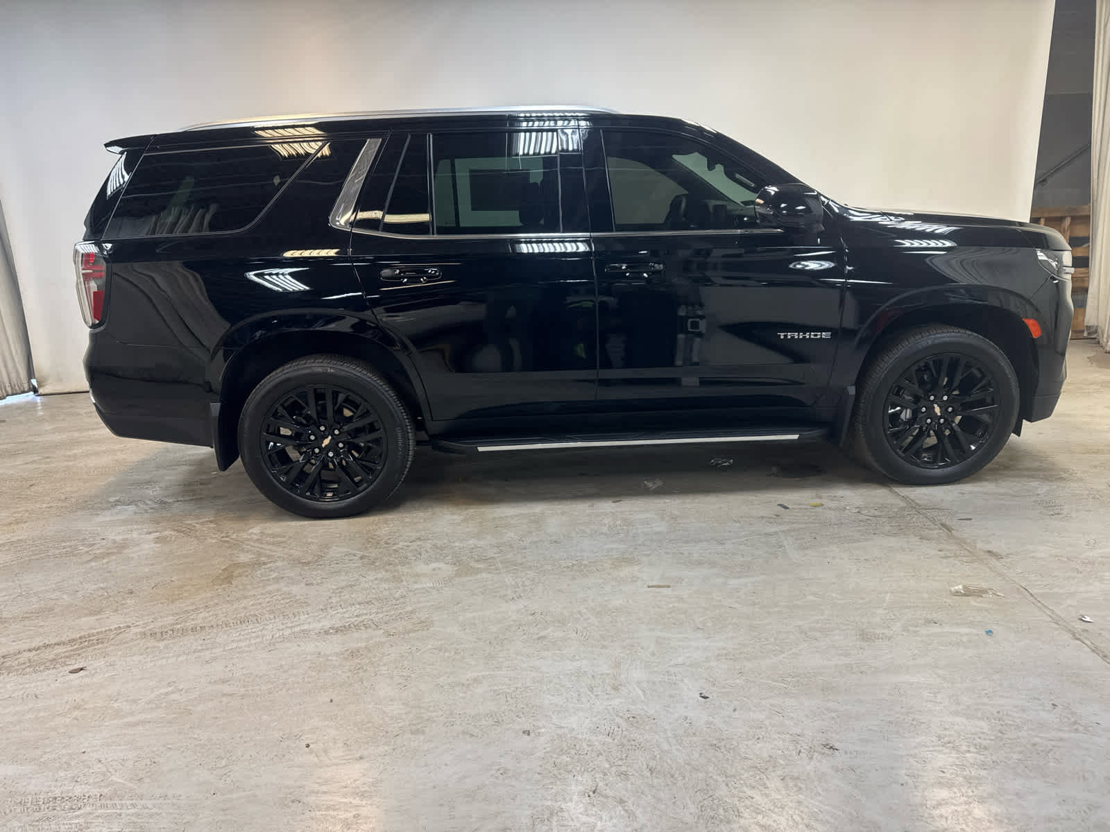 Used 2023 Chevrolet Tahoe LT w/ LT Signature Plus Package image 11