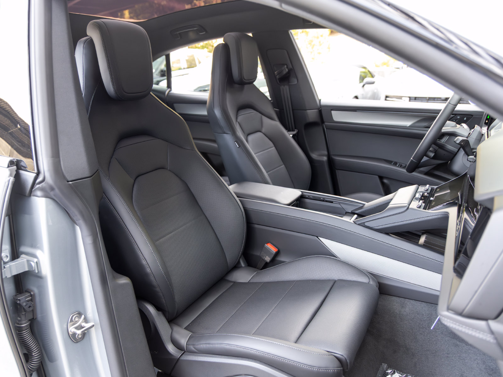 New 2026 Porsche Cayenne Electric Coupe AWD/4WD image 67