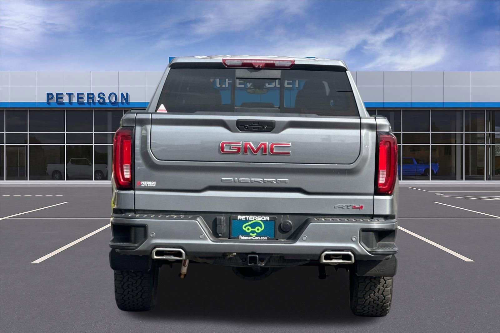 Certified 2022 GMC Sierra 1500 AT4 w/ AT4 Premium Package image 5