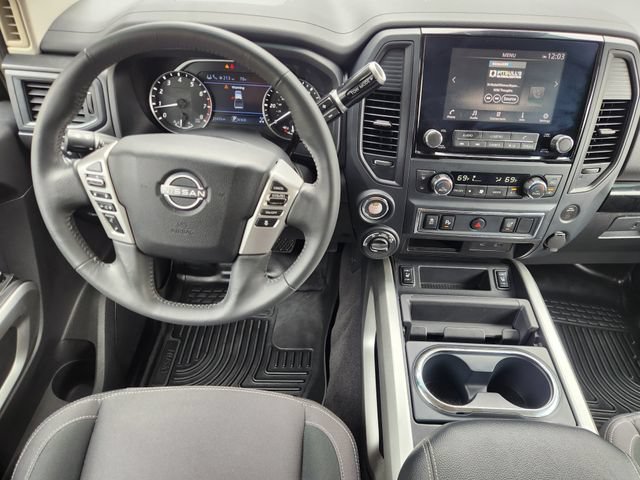 Used 2024 Nissan Titan SV w/ SV Convenience Package AWD/4WD image 28