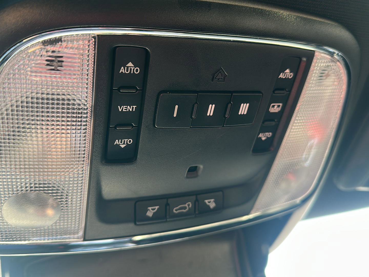 Used 2014 Jeep Grand Cherokee SRT w/ Trailer Tow Group IV image 12