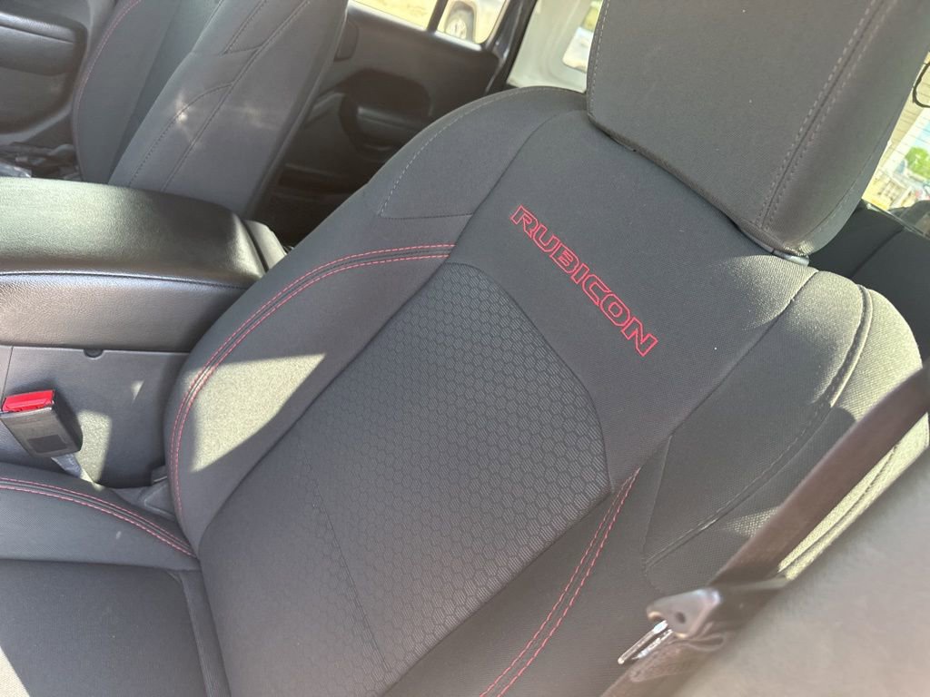 Used 2022 Jeep Wrangler Unlimited Rubicon w/ LED Lighting Group image 3