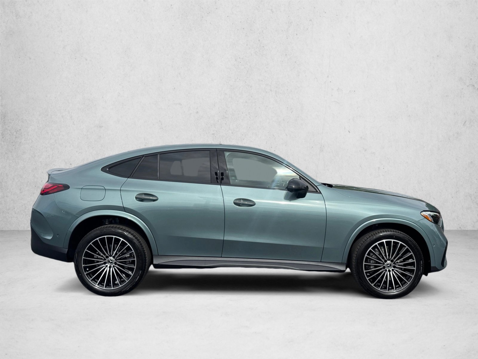New 2027 Mercedes-Benz GLC 300 4MATIC video 4