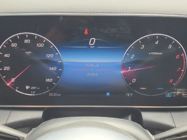 Used 2024 Mercedes-Benz GLC 300 4MATIC image 23