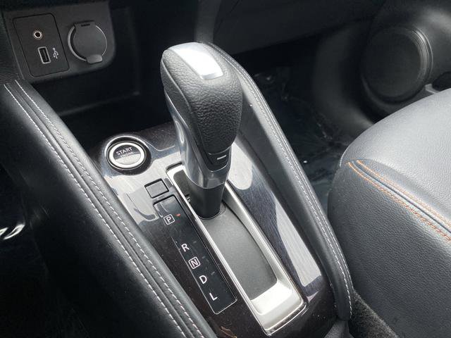 Used 2019 Nissan Kicks SR w/ SR Premium Package image 18