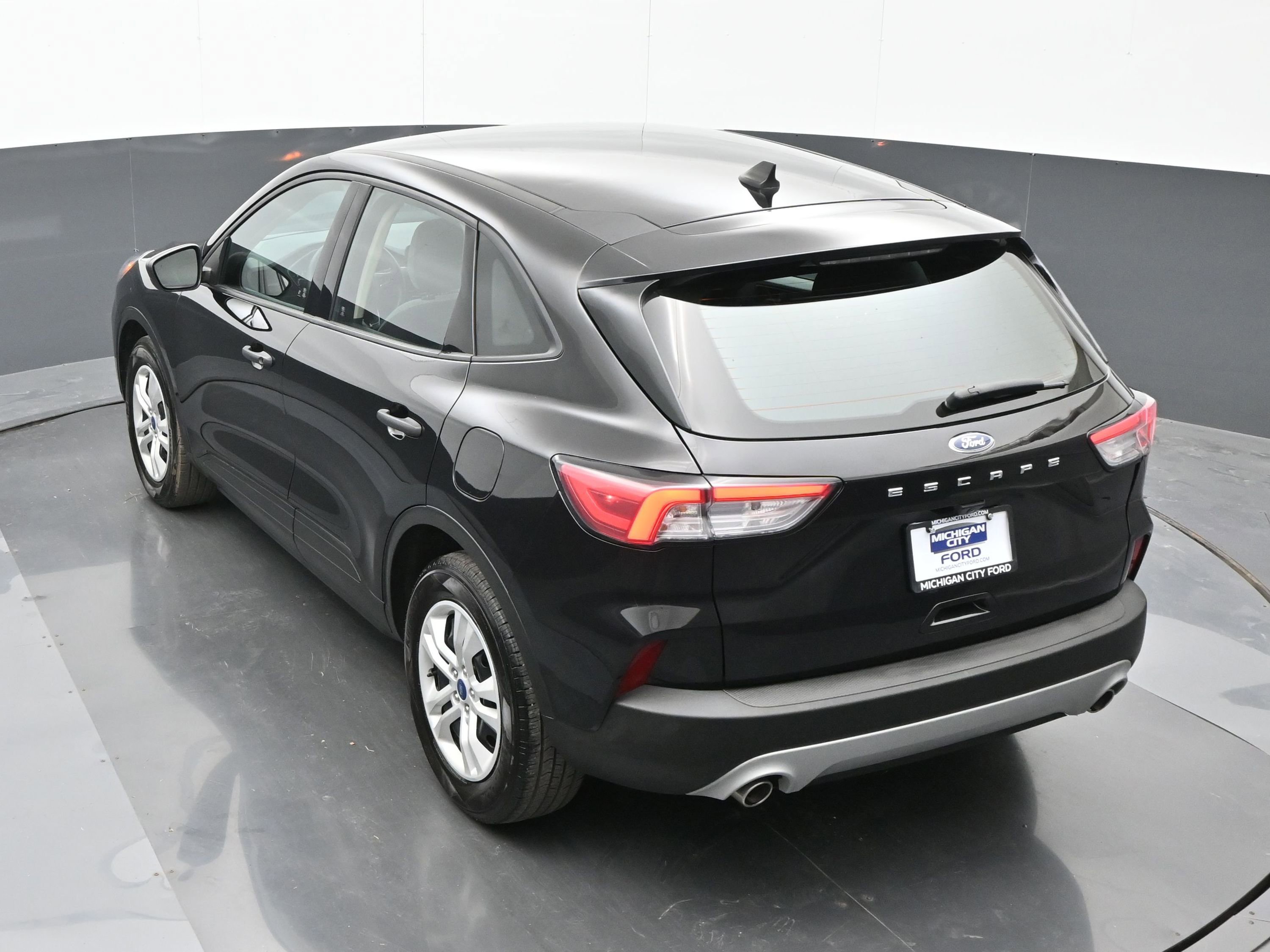 Used 2020 Ford Escape S image 33