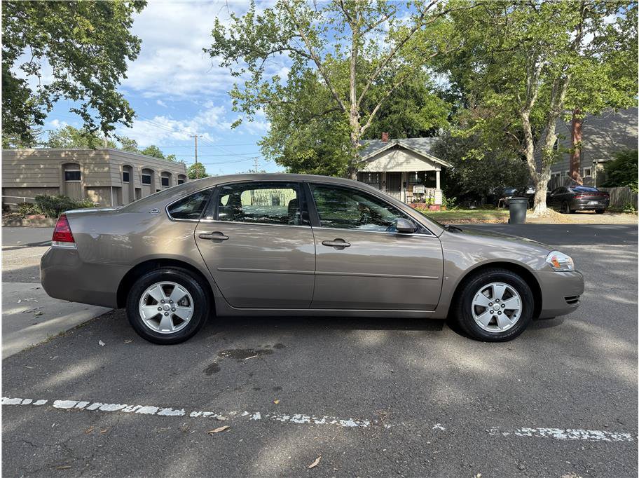 Used 2007 Chevrolet Impala LT w/ Preferred Equipment Group FWD image 8