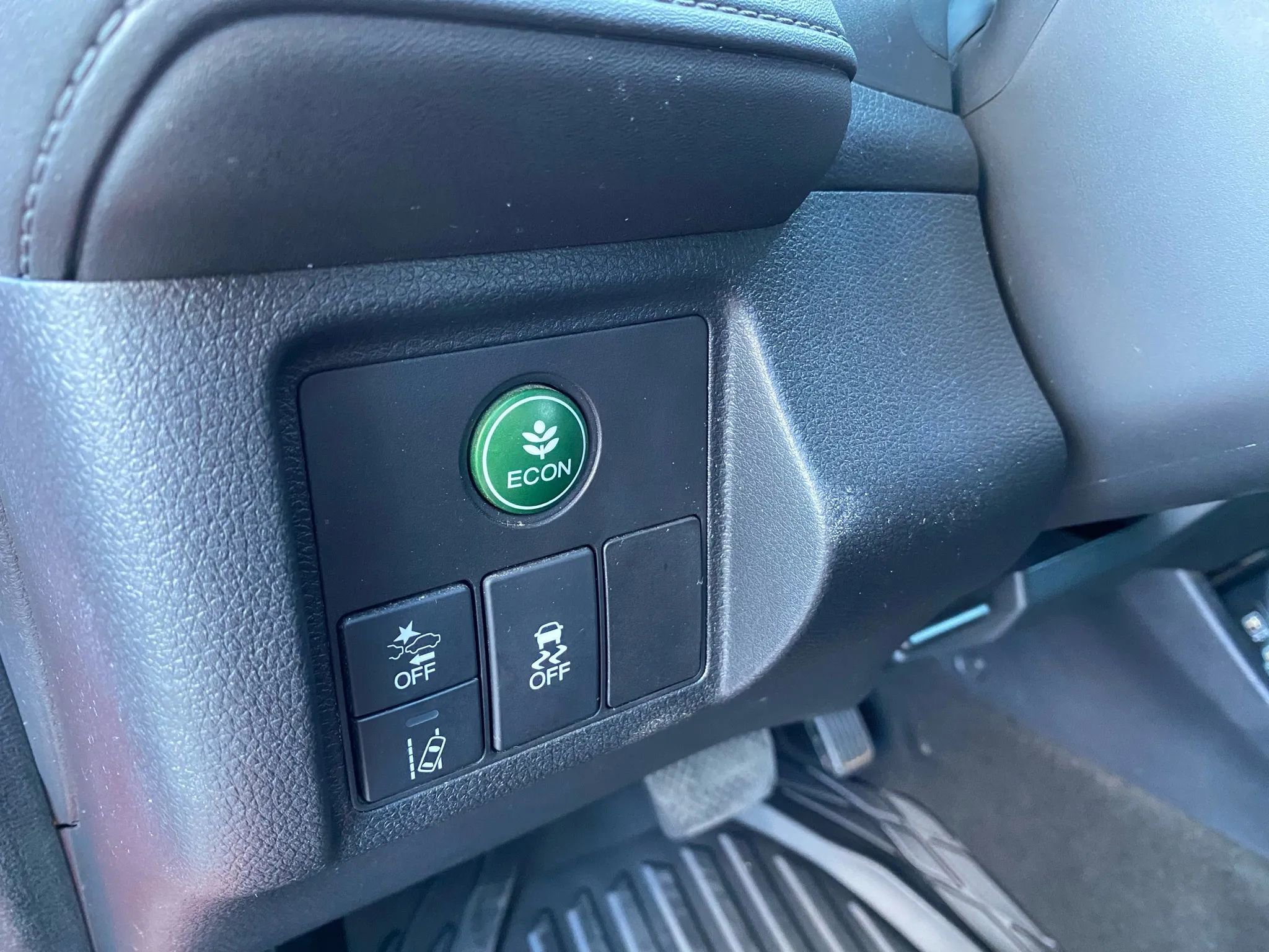 Used 2019 Honda HR-V EX-L image 6