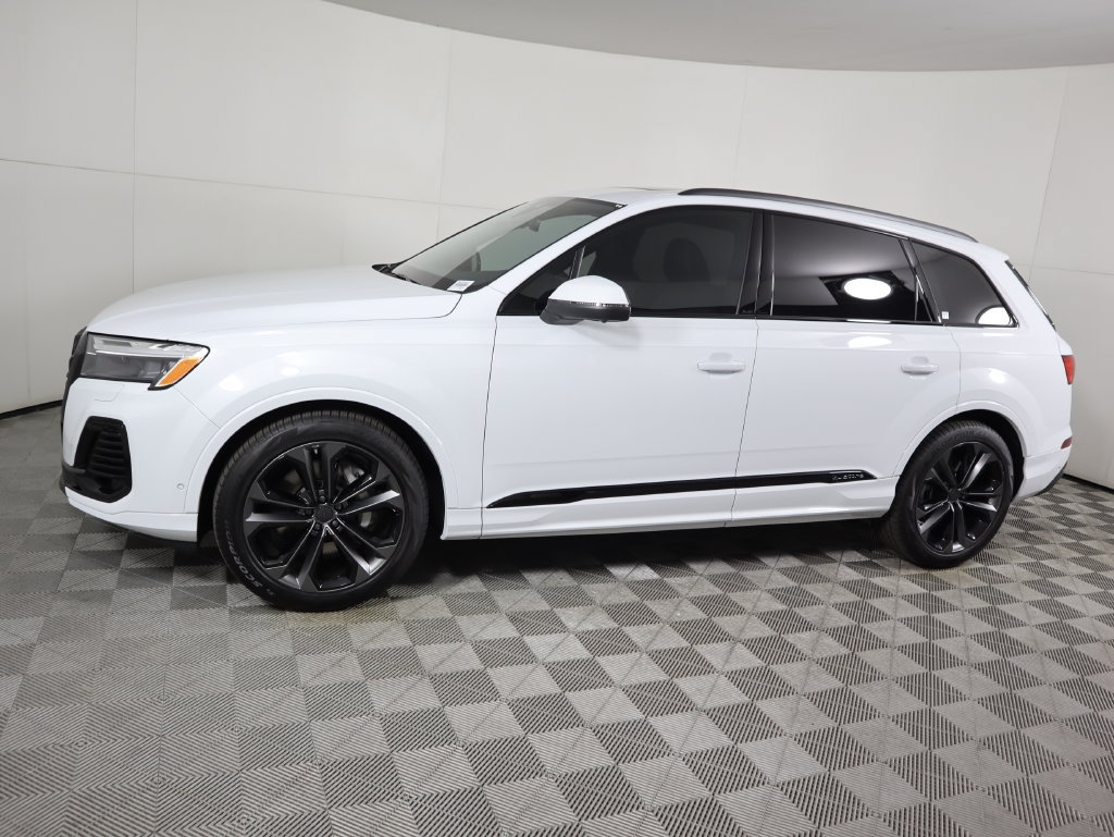 Used 2026 Audi Q7 3.0T Premium Plus w/ Premium Plus Package AWD/4WD image 9