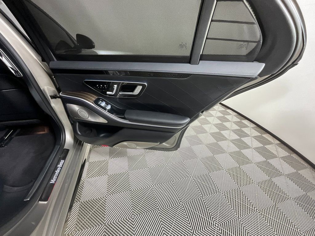 Used 2023 Mercedes-Benz S 500 4MATIC image 25