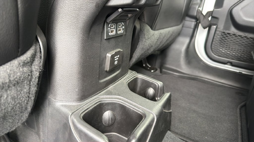 Used 2020 Jeep Gladiator Overland AWD/4WD image 37
