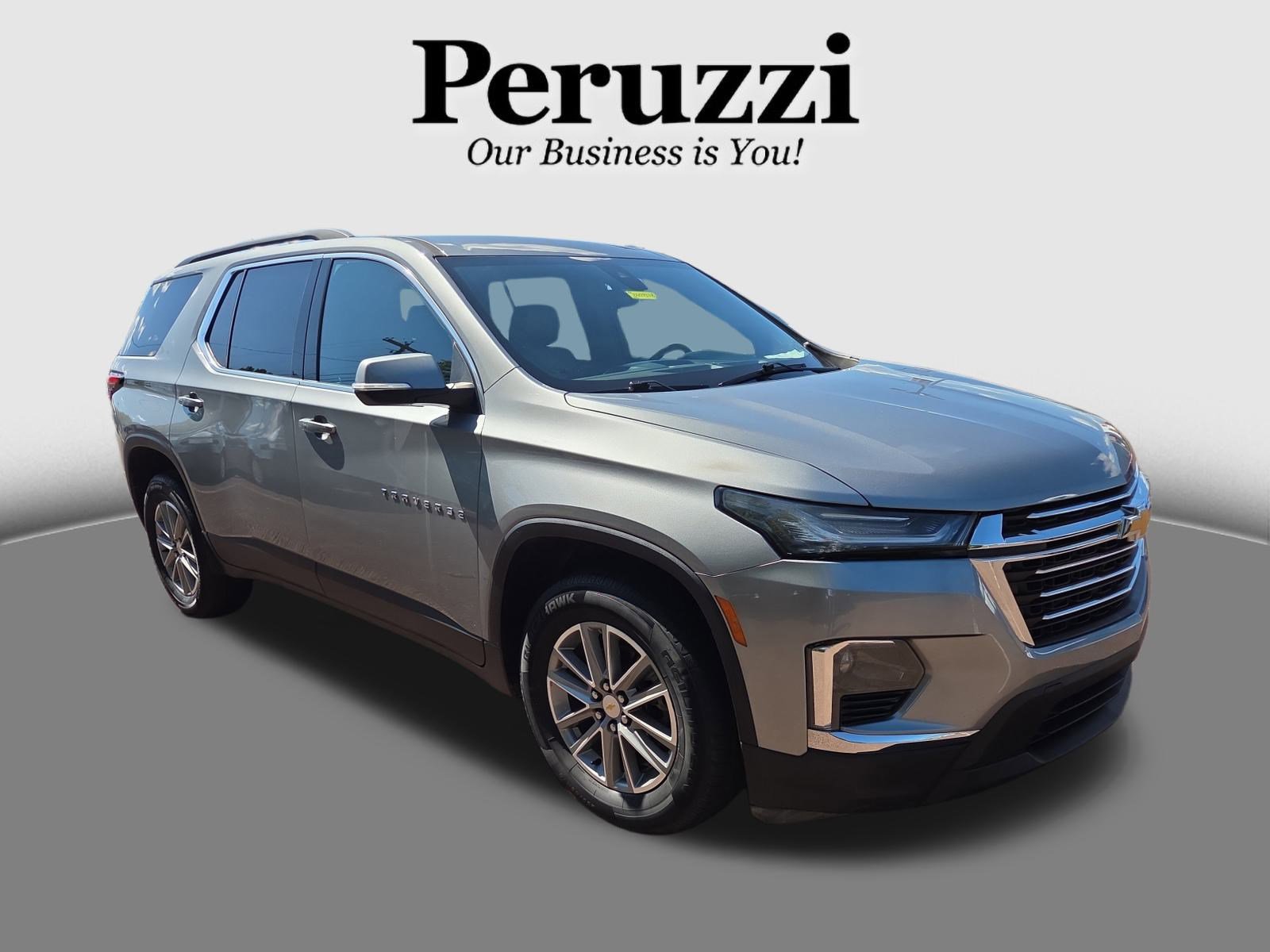Used 2023 Chevrolet Traverse LT