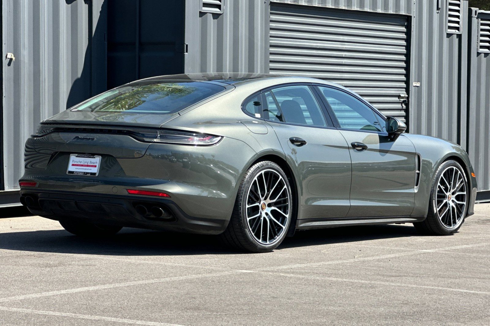 Certified 2023 Porsche Panamera Platinum Edition image 8