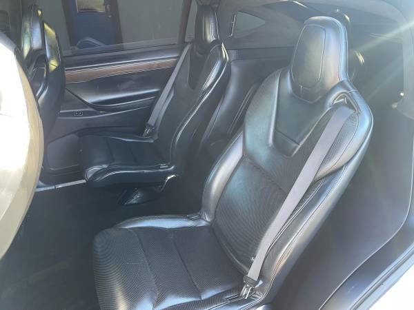 Used 2016 Tesla Model X 90D image 13