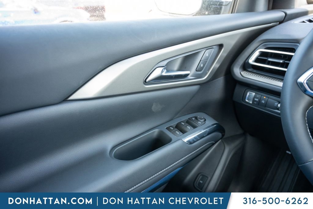 New 2026 Chevrolet Traverse LT image 17