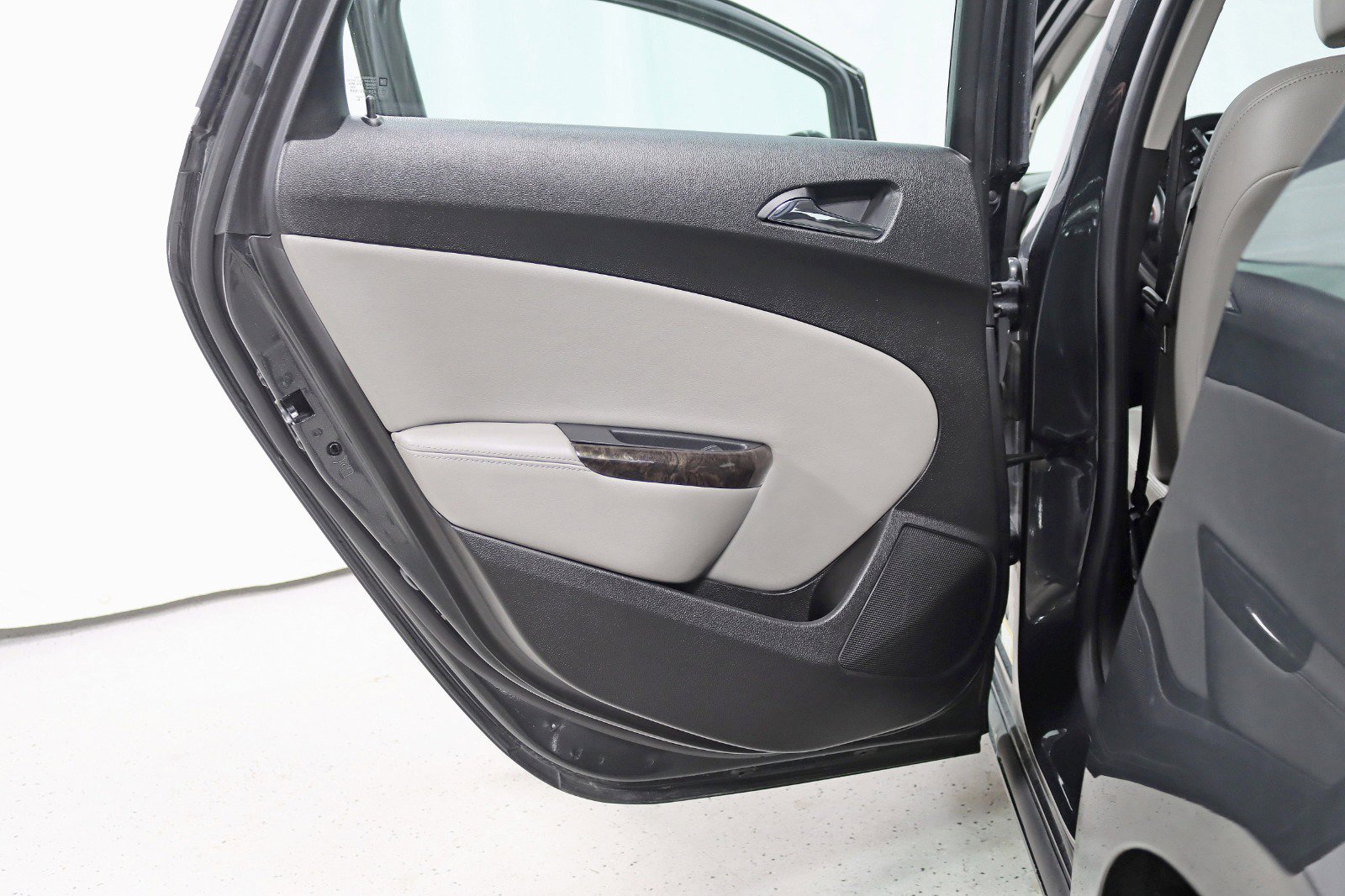 Used 2016 Buick Verano image 29