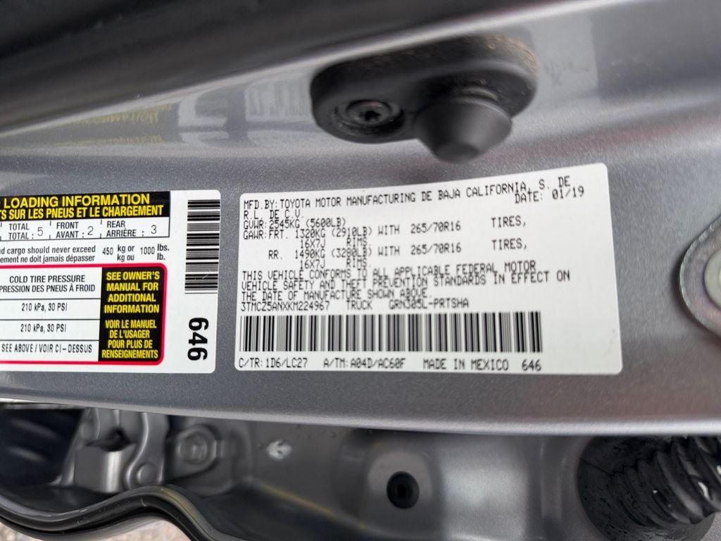Used 2019 Toyota Tacoma TRD Off-Road AWD/4WD image 36