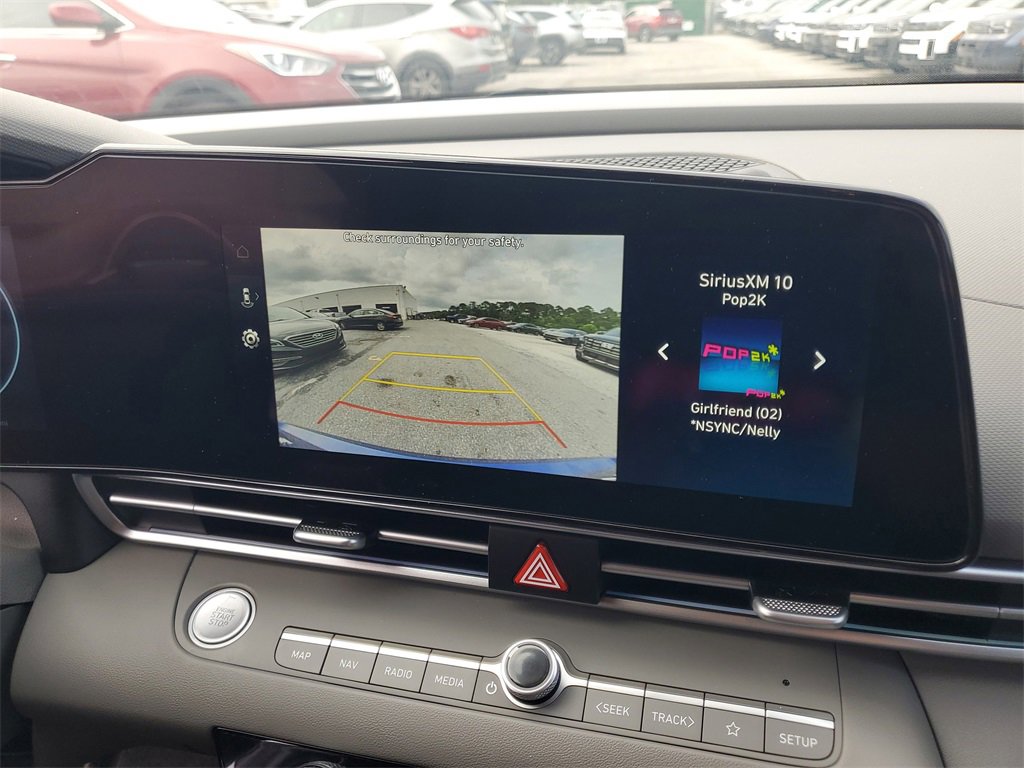 Used 2025 Hyundai Elantra SEL image 27