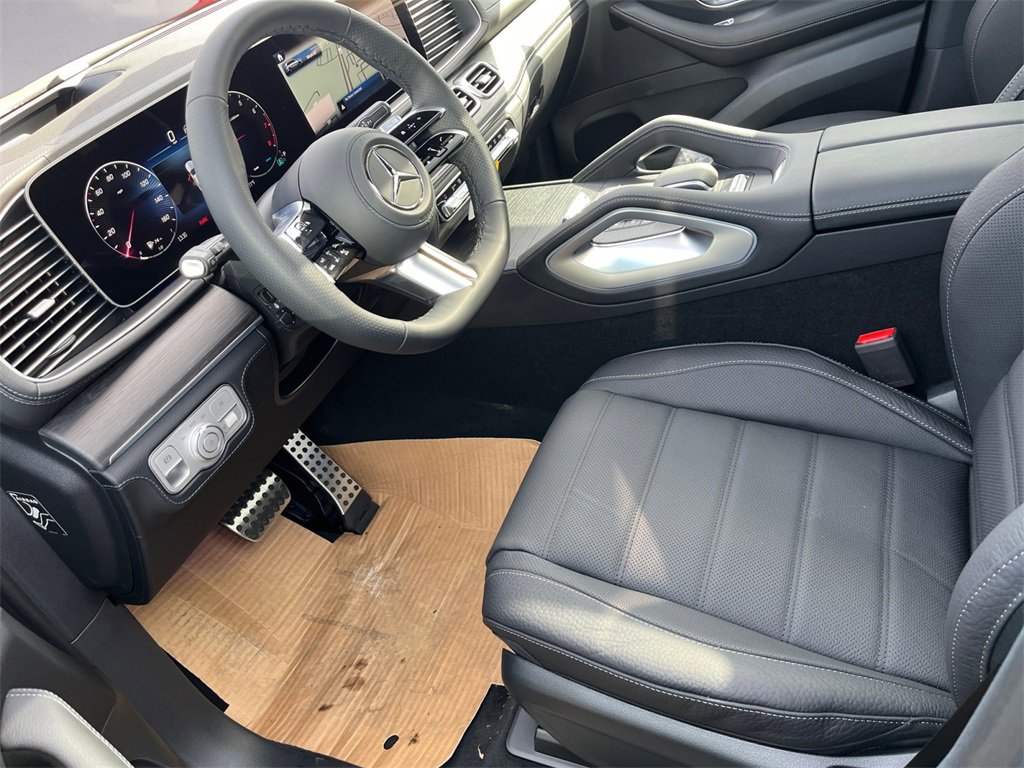 New 2026 Mercedes-Benz GLS 580 4MATIC image 5