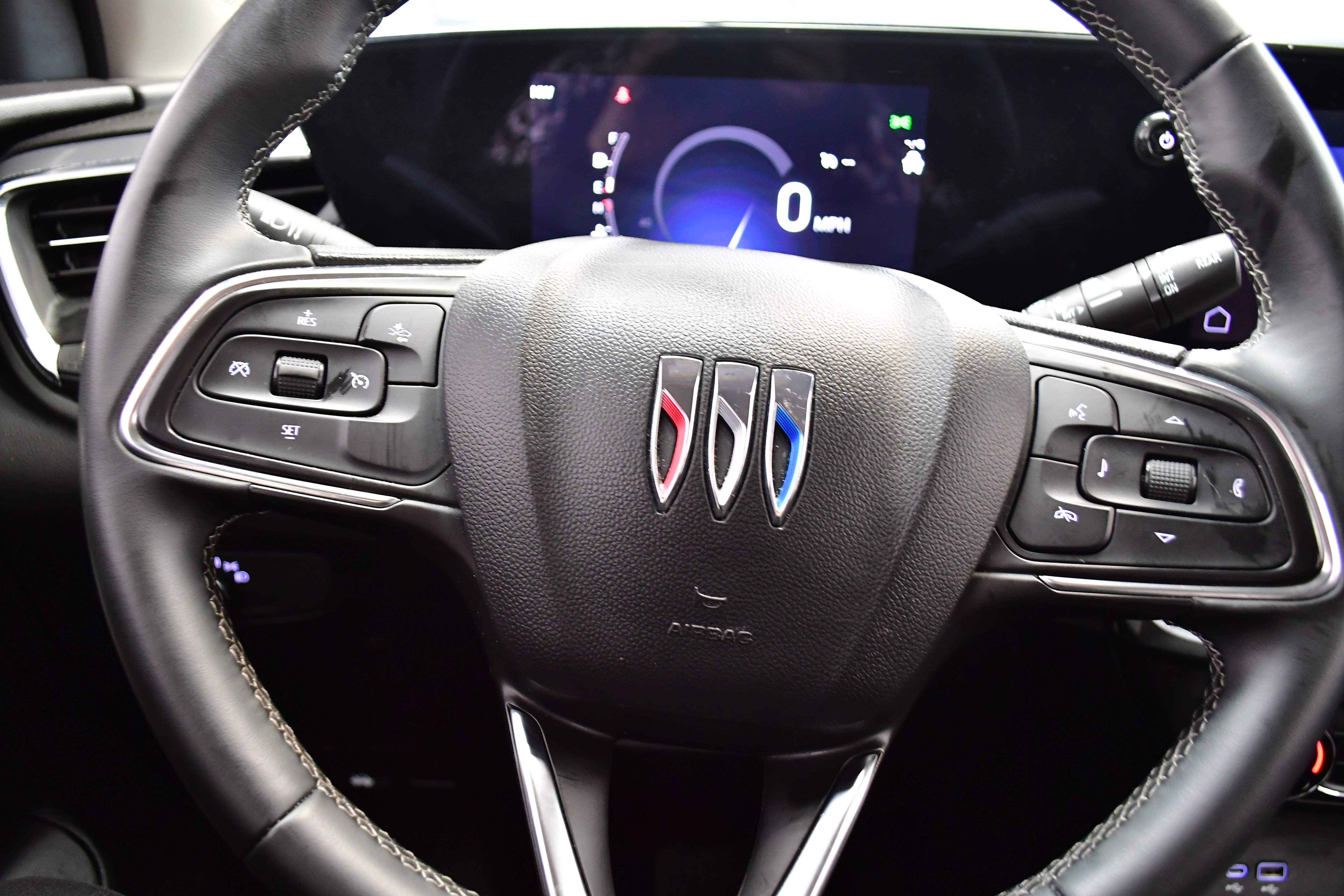 Used 2025 Buick Encore GX Preferred image 19