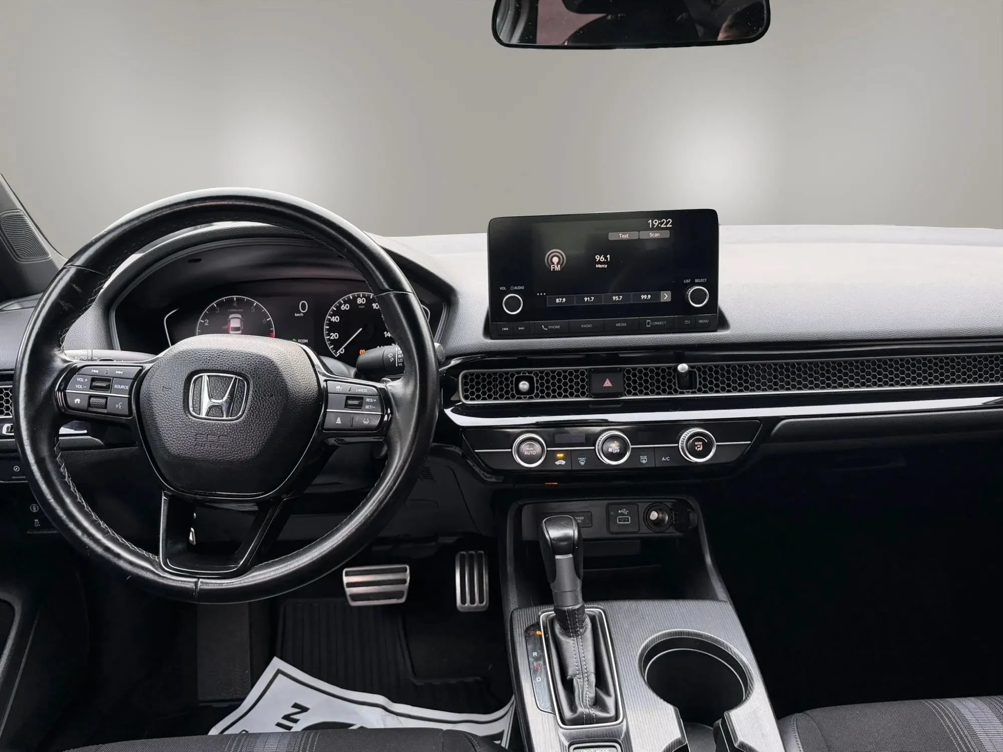 Used 2023 Honda Civic Sport image 17