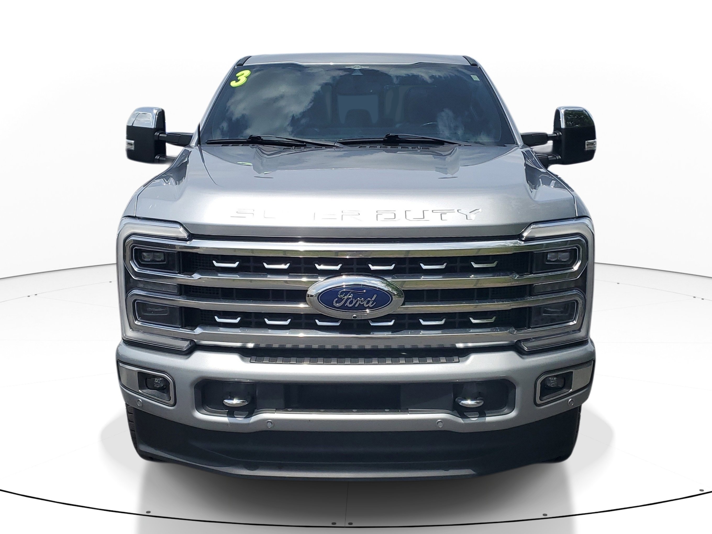Used 2023 Ford F250 Platinum AWD/4WD image 2