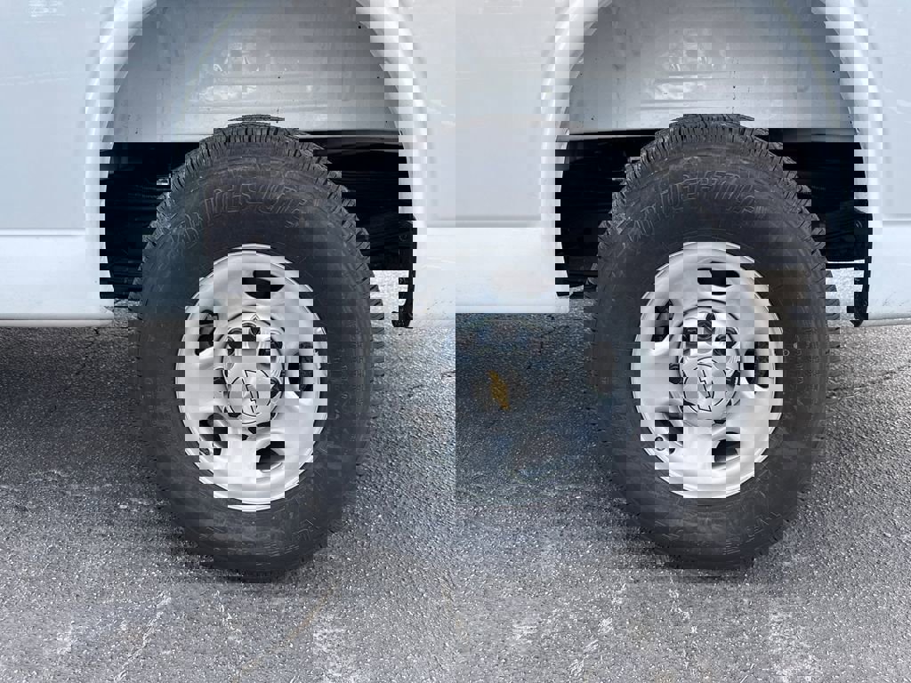 New 2025 Chevrolet Express 3500 w/ Driver Convenience Package RWD image 19