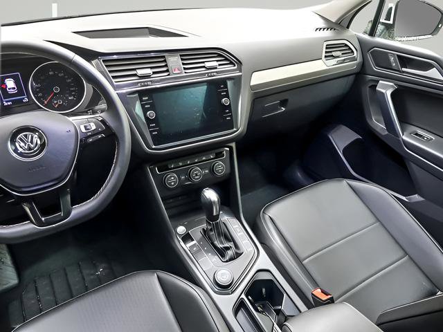 Used 2021 Volkswagen Tiguan SEL AWD/4WD image 14