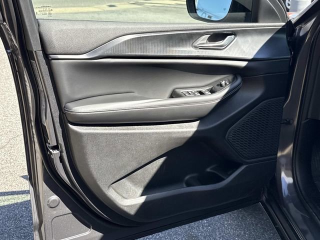 New 2026 Jeep Grand Cherokee Laredo image 27