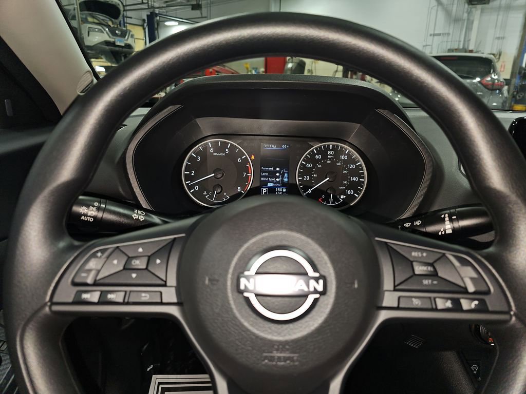 Used 2025 Nissan Sentra S image 32