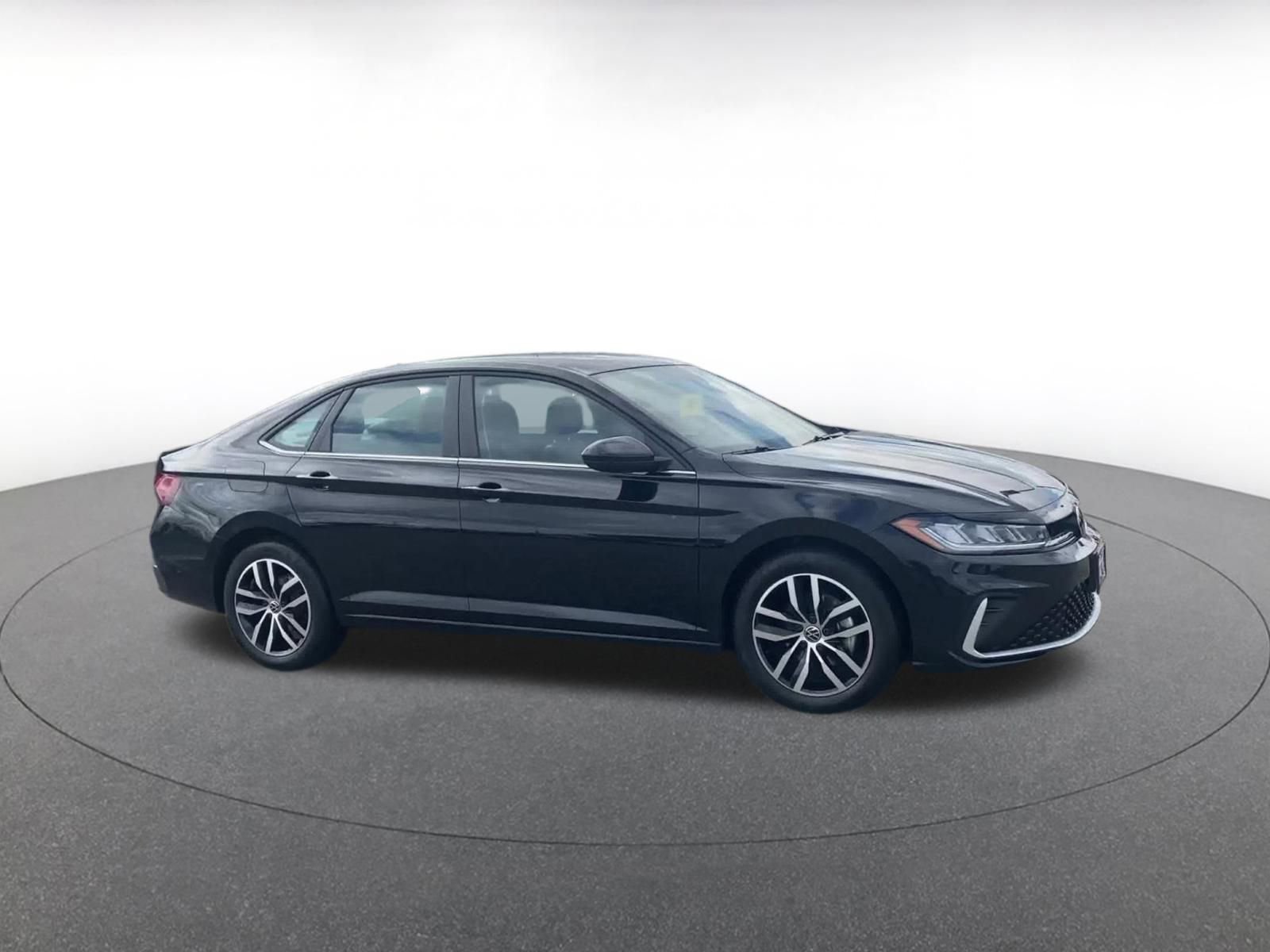 Used 2025 Volkswagen Jetta SE video 2