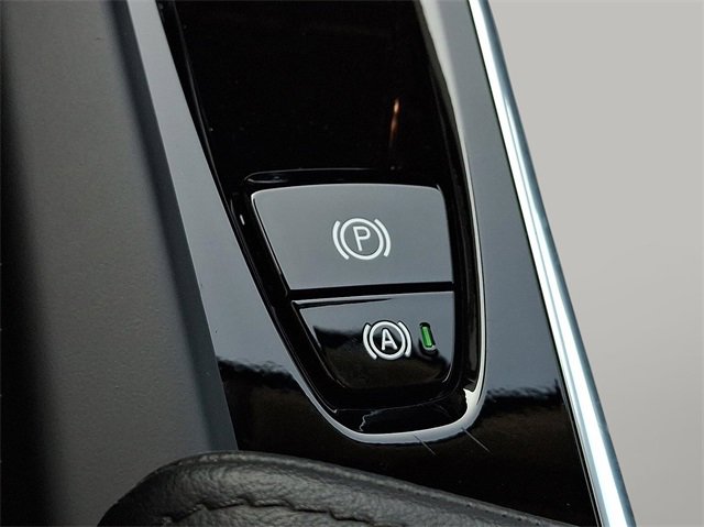 Certified 2025 Volvo XC60 B5 Plus image 19