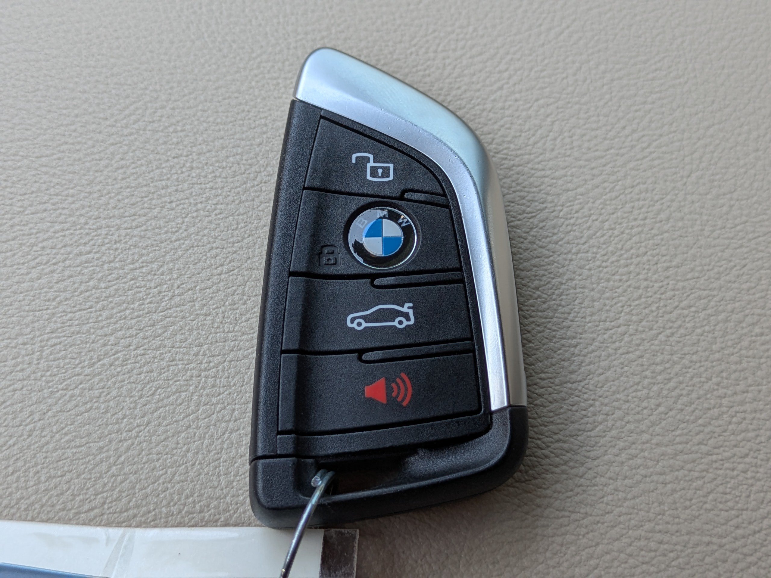 Used 2025 BMW X4 xDrive30i w/ Convenience Package AWD/4WD image 36