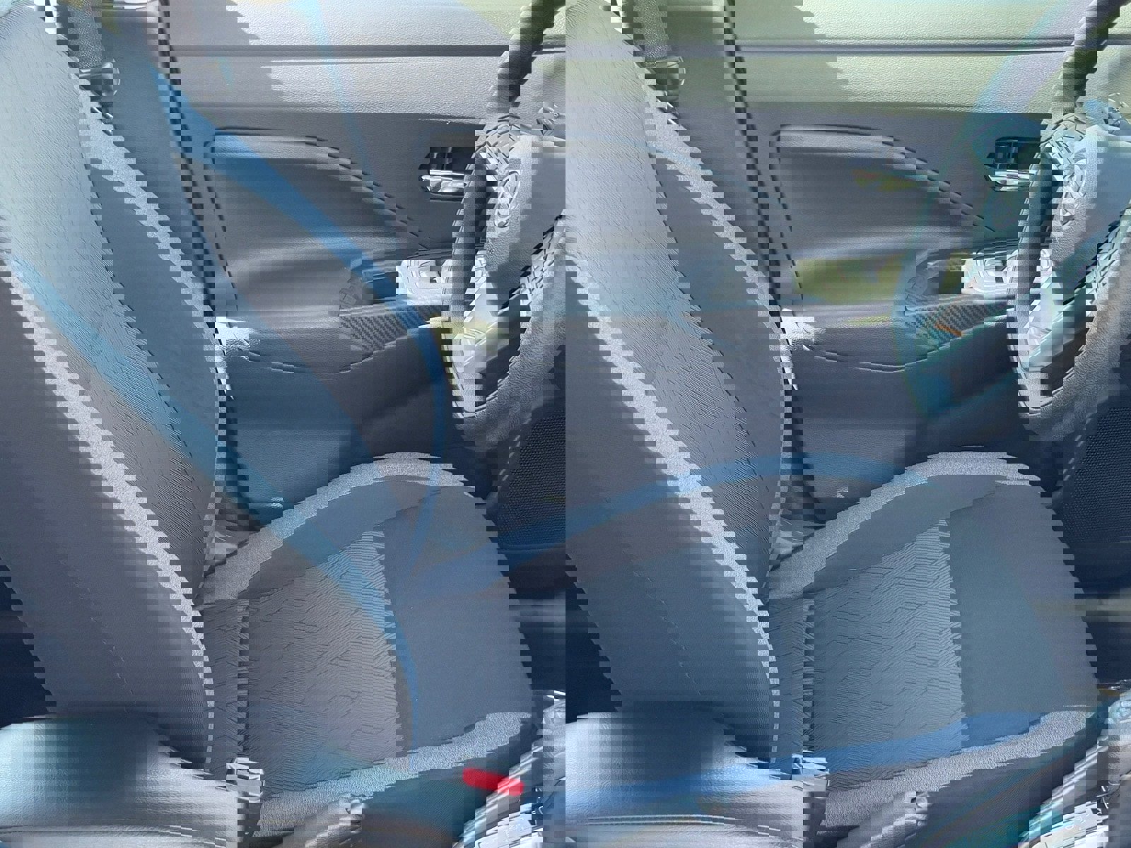 Certified 2025 Nissan Versa SV image 10