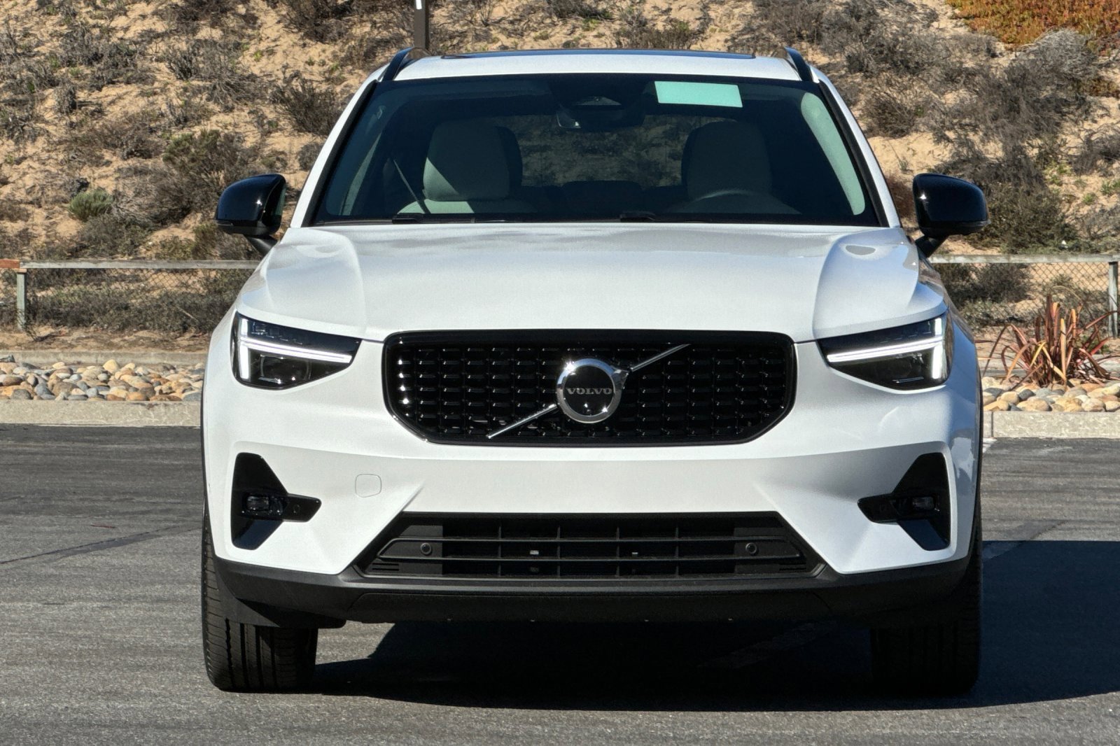 New 2026 Volvo XC40 B5 Plus w/ Protection Package Premier image 8