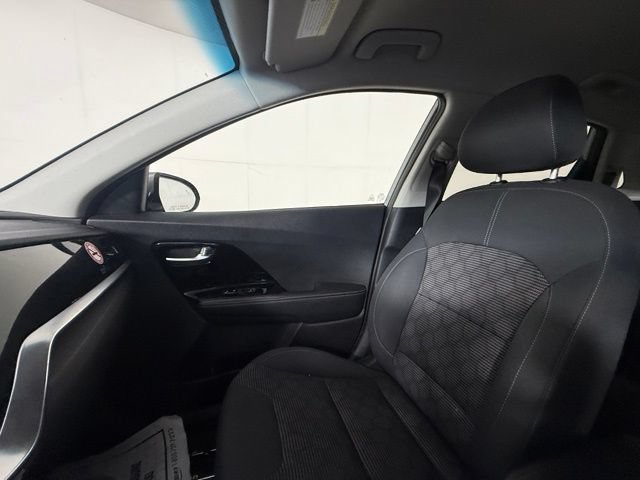 Used 2022 Kia Niro LXS FWD image 17