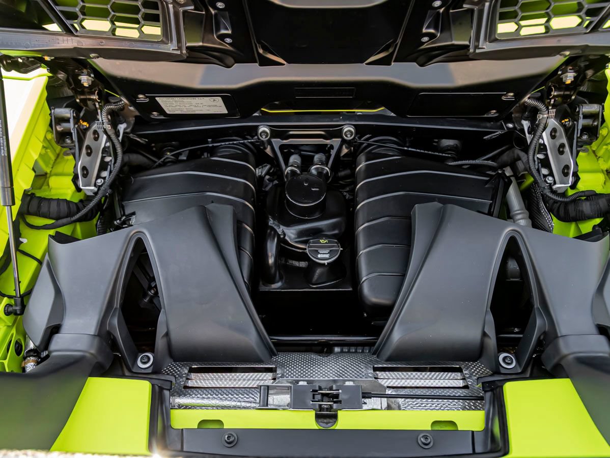 Used 2019 Lamborghini Huracan Performante AWD/4WD image 28