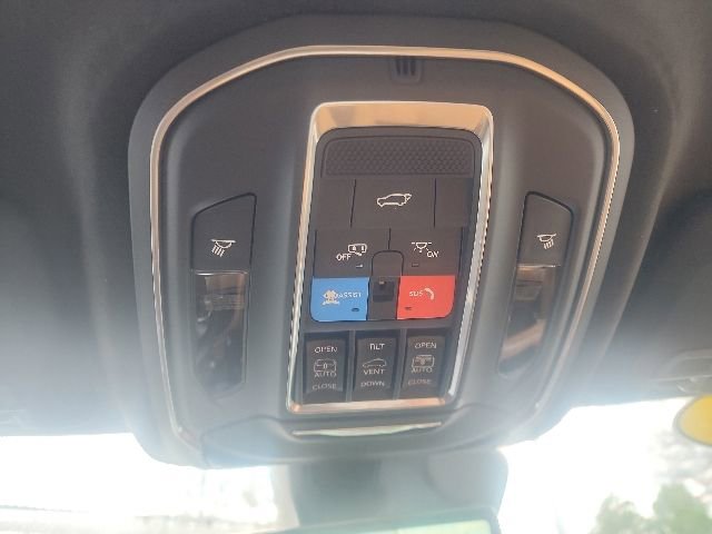 New 2026 Jeep Grand Cherokee L Summit w/ Rear Seat Video Group I AWD/4WD image 13