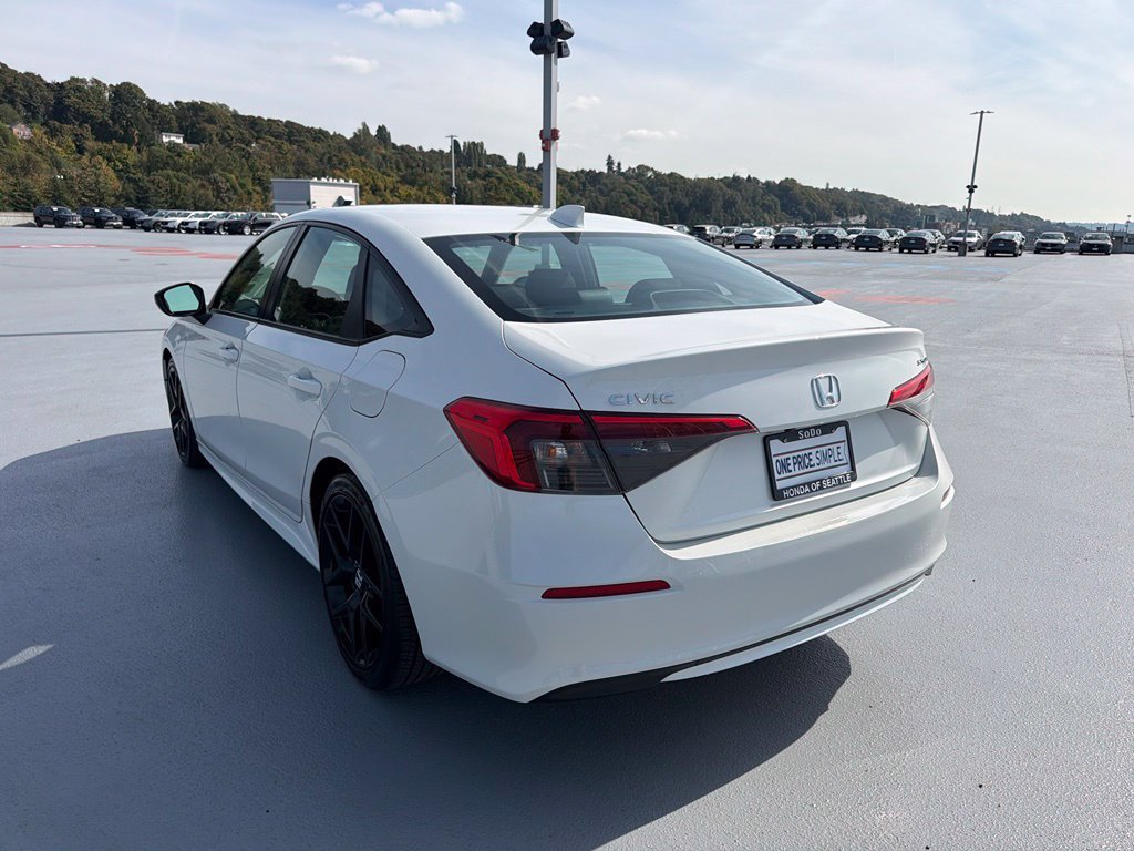 Used 2023 Honda Civic Sport image 5