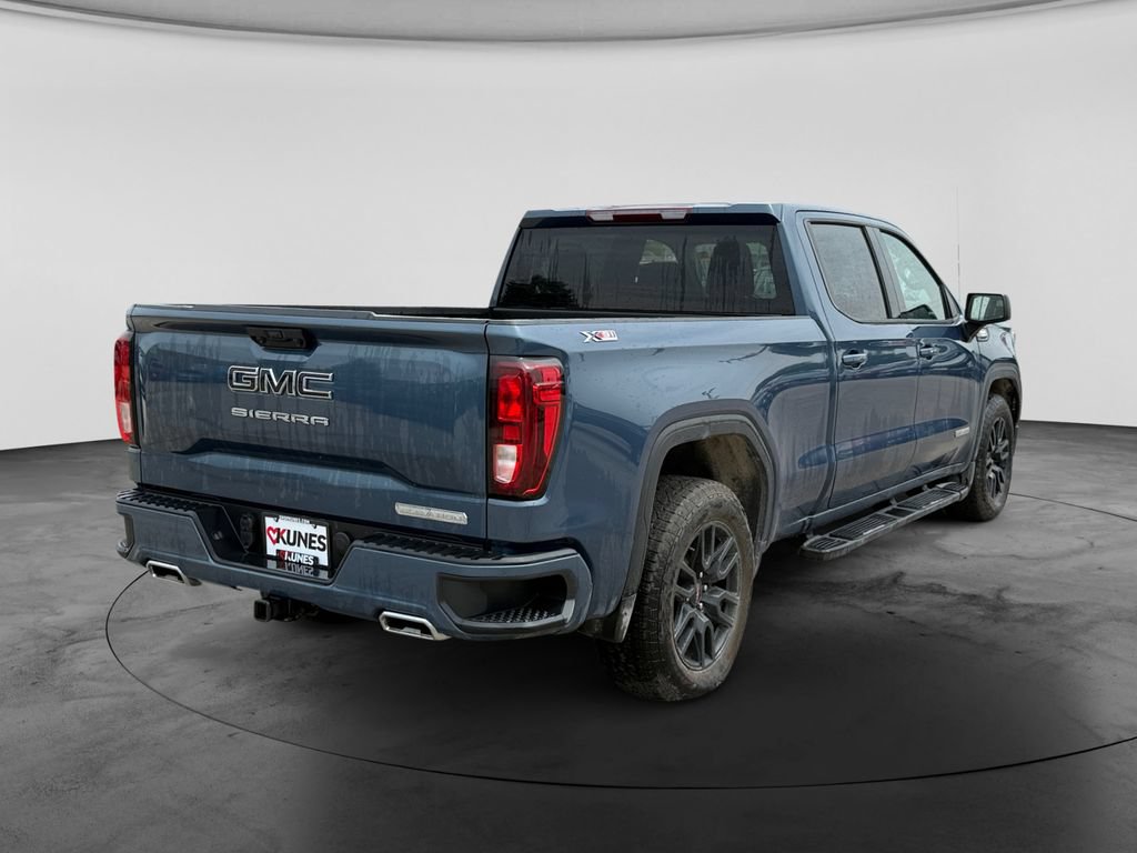 Used 2024 GMC Sierra 1500 Elevation w/ LPO, Elevation Black Package AWD/4WD image 9