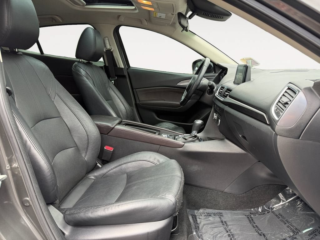 Used 2017 MAZDA MAZDA3 Grand Touring FWD image 15