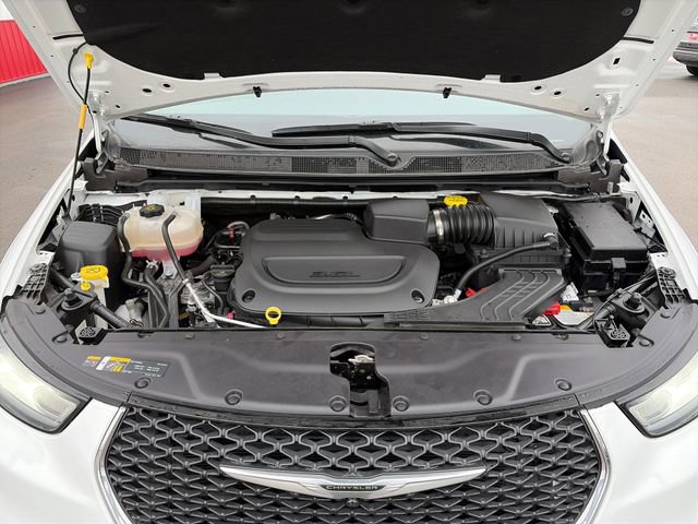 Used 2024 Chrysler Pacifica Touring-L FWD image 49