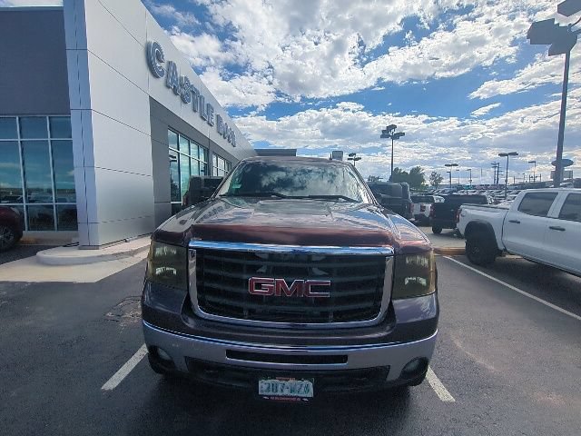 Used 2010 GMC Sierra 2500 SLE w/ SLE Preferred Package AWD/4WD image 2