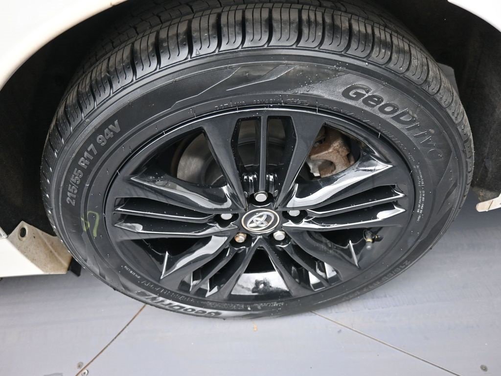 Used 2015 Toyota Camry SE image 15