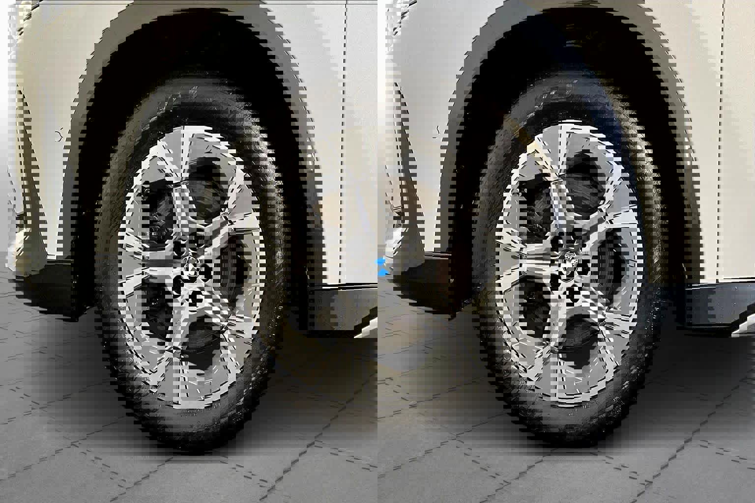 Used 2023 BMW X1 xDrive28i w/ Convenience Package image 11