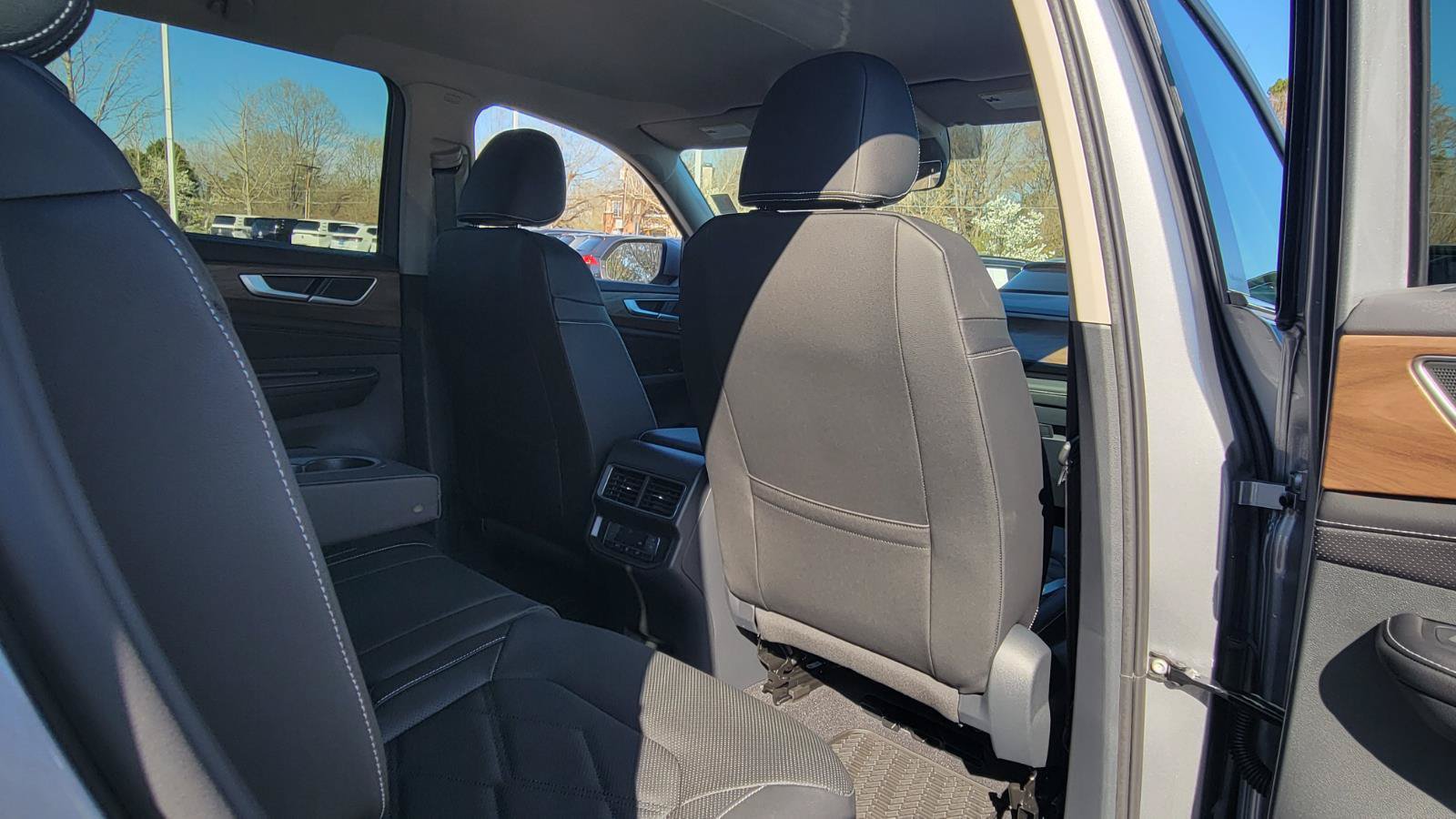 New 2026 Volkswagen Atlas SE AWD/4WD image 42