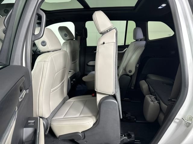 Used 2024 GMC Acadia Elevation w/ Luxury Package image 25